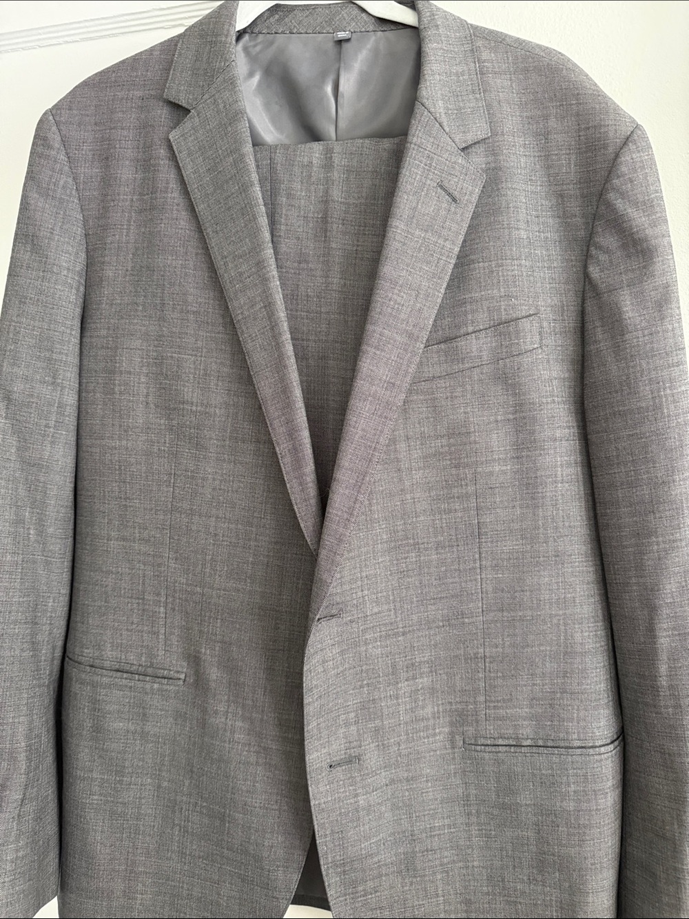 Bonobos Light Gray Men's Suit - Modern Tailored Look